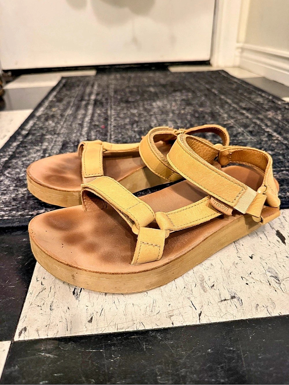 Teva Midform Universal Leather Sandals Desert Sand Size 6